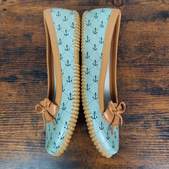 Western Chief Blue Anchor Women's Slip On Casual Flat Shoes 9 - Picture 5 of 9